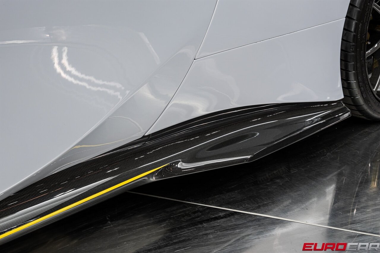 2025 Ferrari SF90 XX *INSANE SPEC * HUGE CARBON OPTIONS* - Photo 23 - Costa Mesa, CA 92626