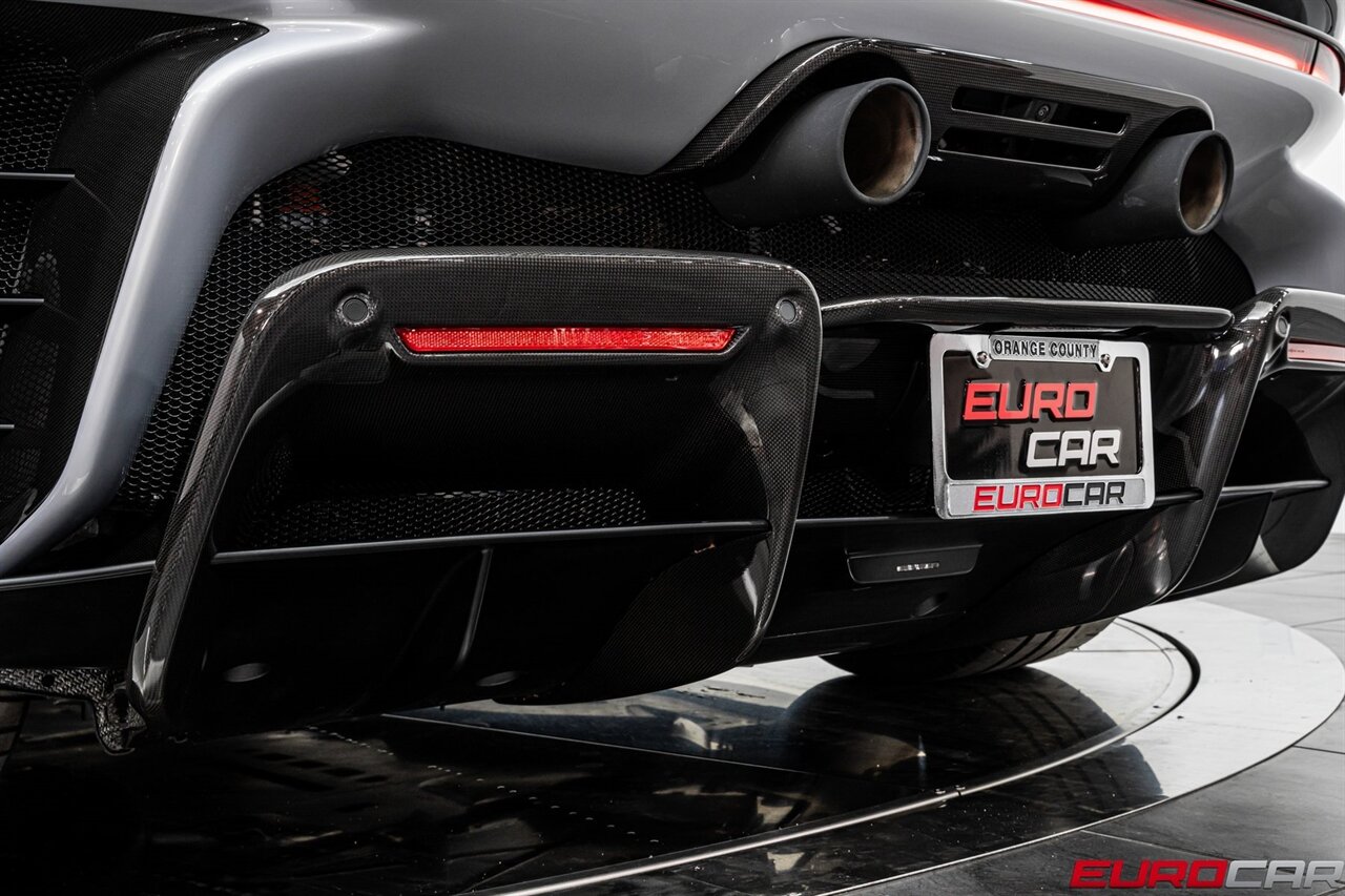 2025 Ferrari SF90 XX *INSANE SPEC * HUGE CARBON OPTIONS* - Photo 36 - Costa Mesa, CA 92626