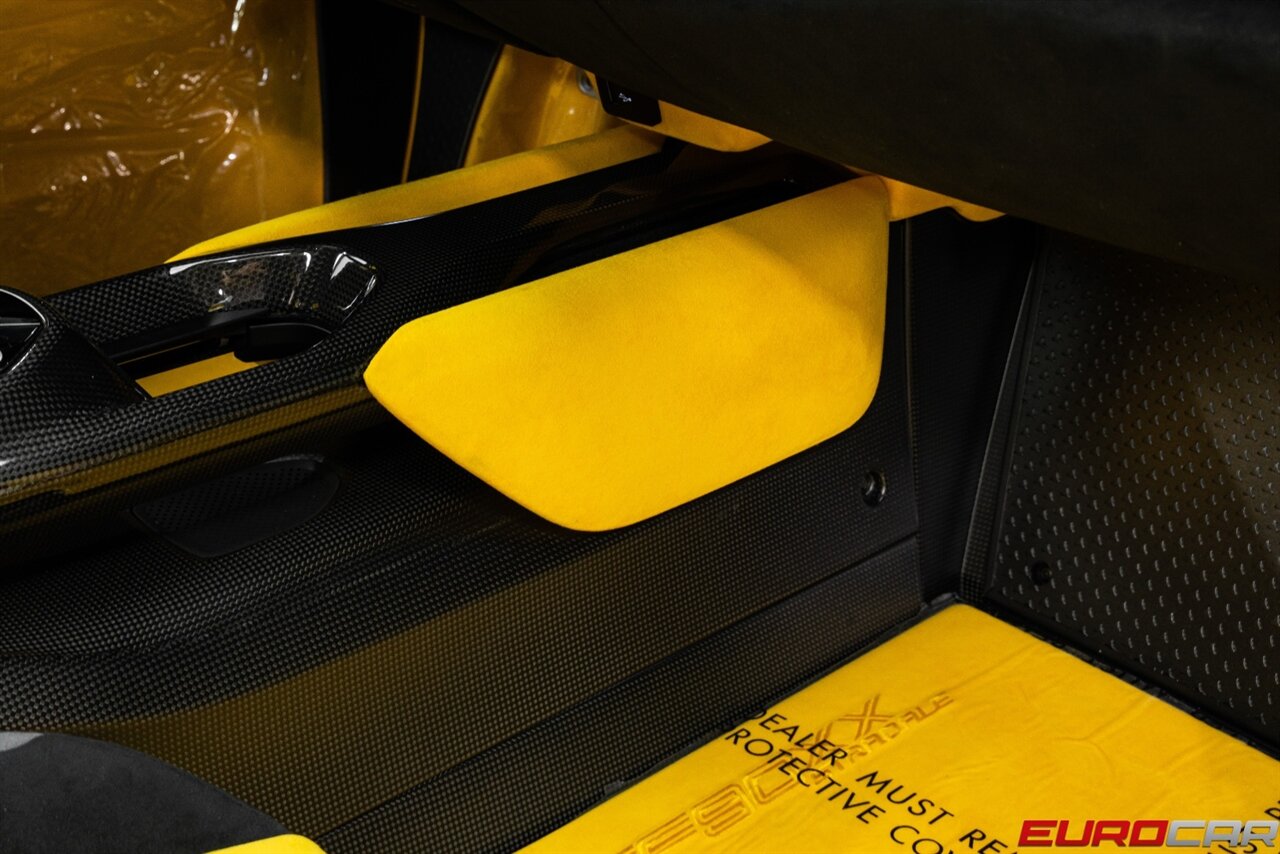 2025 Ferrari SF90 FXX - Photo 55 - Costa Mesa, CA 92626