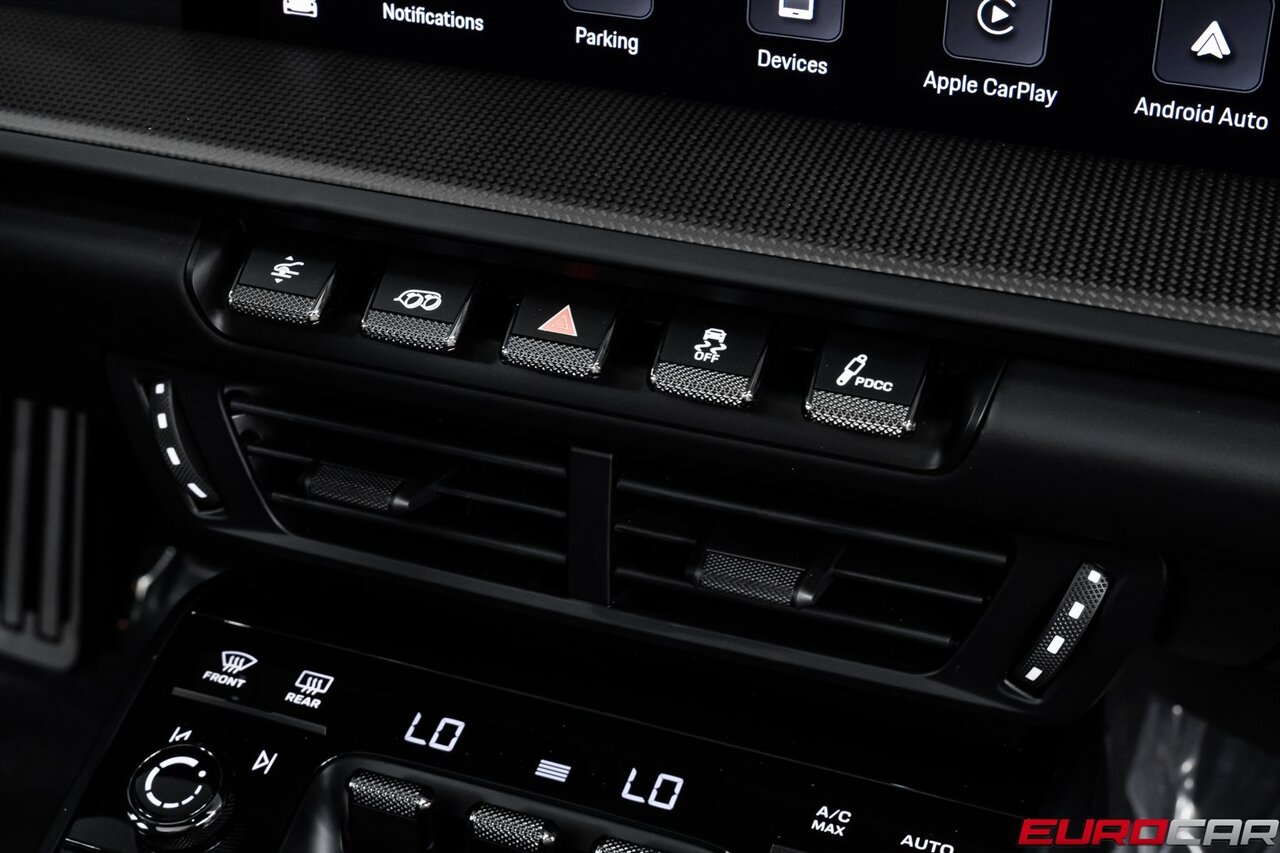 2025 Porsche 911 Carrera 4 GTS *SUNROOF * FRONT AXLE LIFT SYSTEM*   - Photo 33 - Costa Mesa, CA 92626