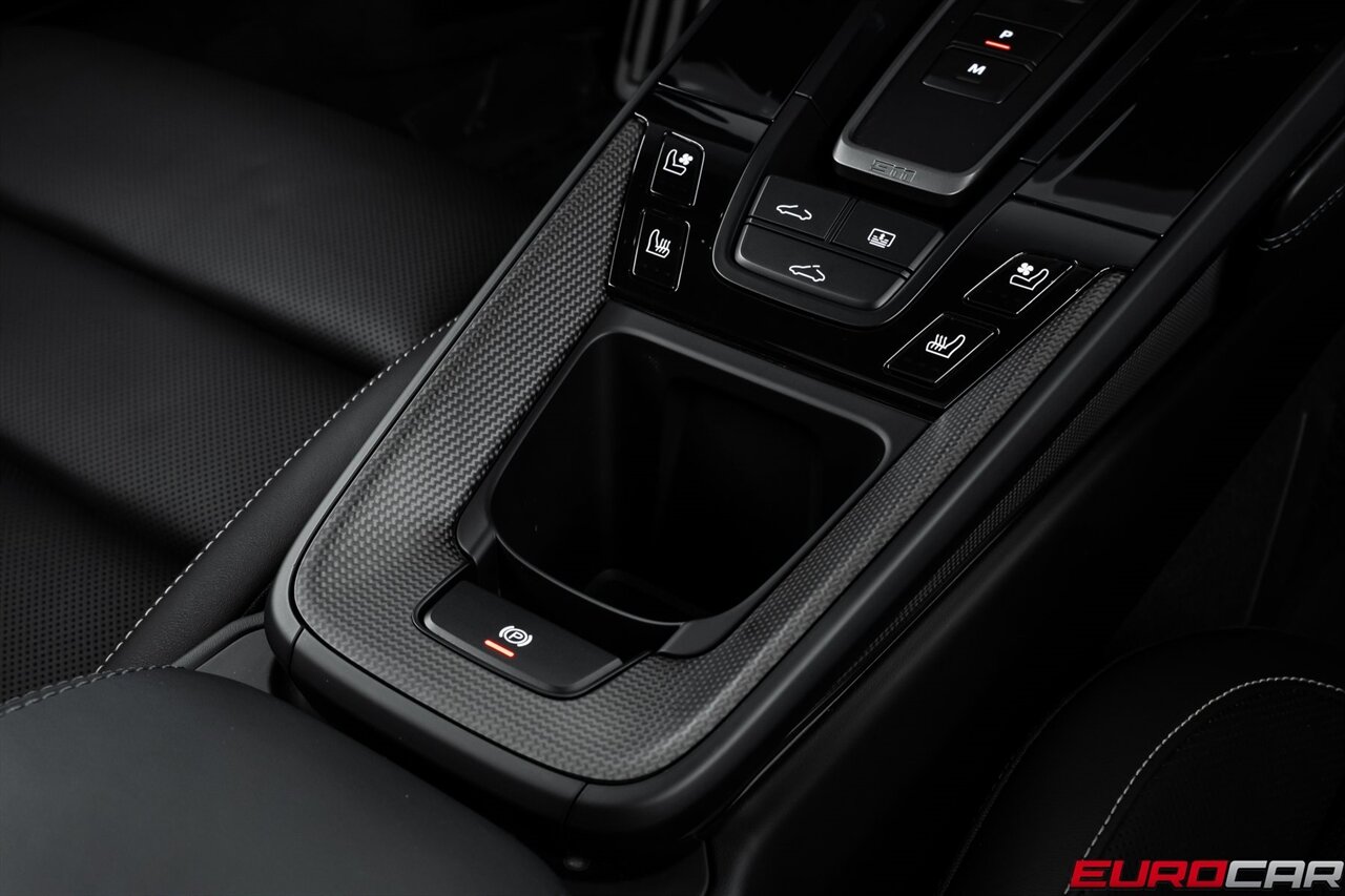 2025 Porsche 911 Carrera 4 GTS *SUNROOF * FRONT AXLE LIFT SYSTEM*   - Photo 35 - Costa Mesa, CA 92626