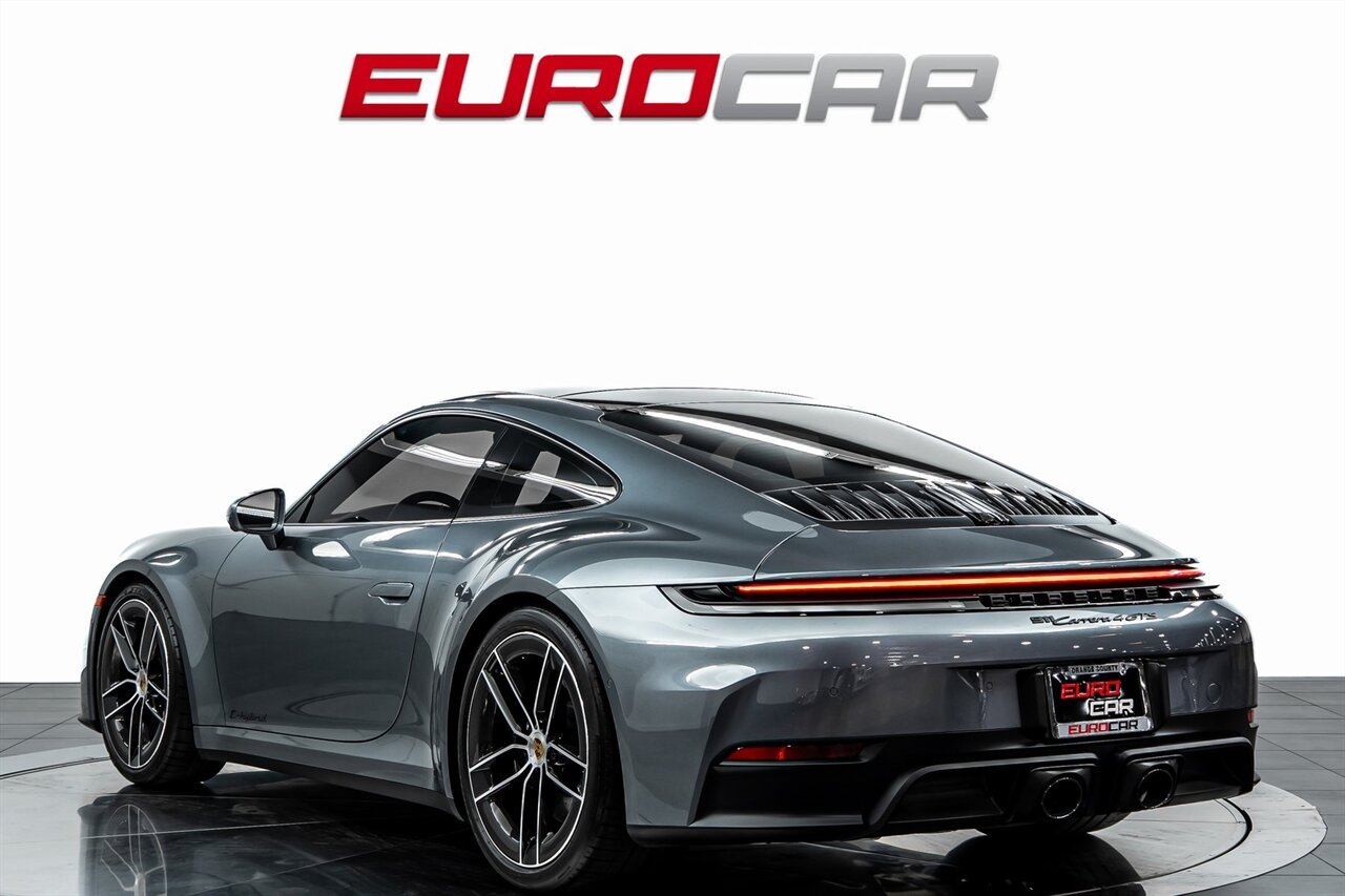 2025 Porsche 911 Carrera 4 GTS *SUNROOF * FRONT AXLE LIFT SYSTEM*   - Photo 3 - Costa Mesa, CA 92626