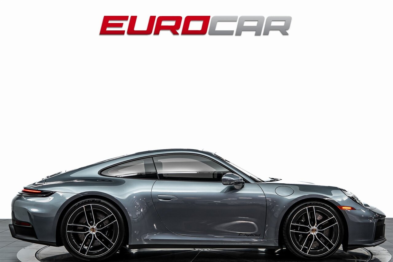 2025 Porsche 911 Carrera 4 GTS *SUNROOF * FRONT AXLE LIFT SYSTEM*   - Photo 6 - Costa Mesa, CA 92626