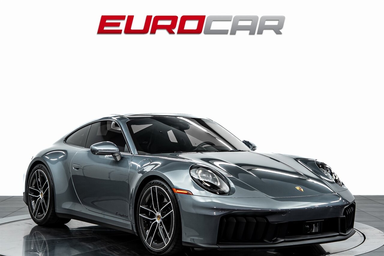 2025 Porsche 911 Carrera 4 GTS *SUNROOF * FRONT AXLE LIFT SYSTEM*   - Photo 7 - Costa Mesa, CA 92626