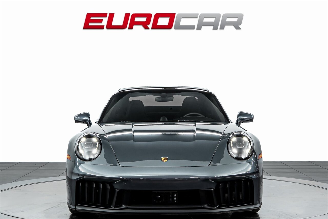 2025 Porsche 911 Carrera 4 GTS *SUNROOF * FRONT AXLE LIFT SYSTEM*   - Photo 8 - Costa Mesa, CA 92626