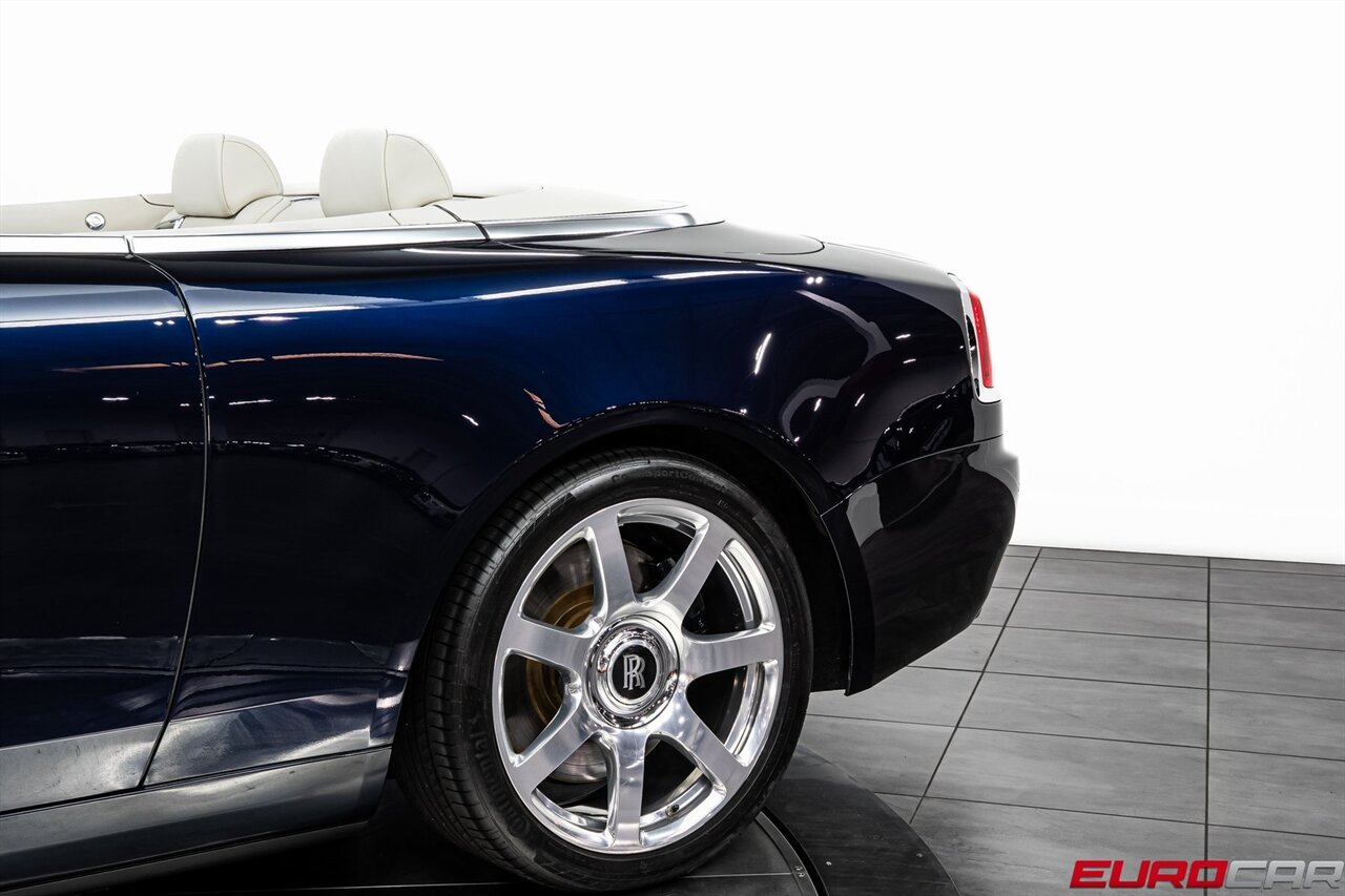 2019 Rolls-Royce Dawn *FACTORY TWO-TONE * IMMACULATE CONDITION*   - Photo 16 - Costa Mesa, CA 92626