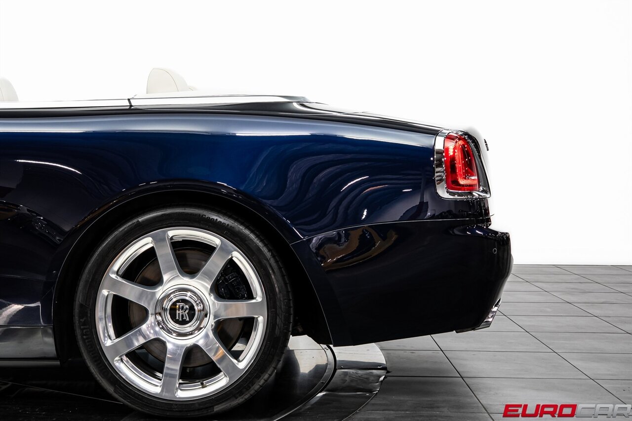 2019 Rolls-Royce Dawn *FACTORY TWO-TONE * IMMACULATE CONDITION*   - Photo 17 - Costa Mesa, CA 92626