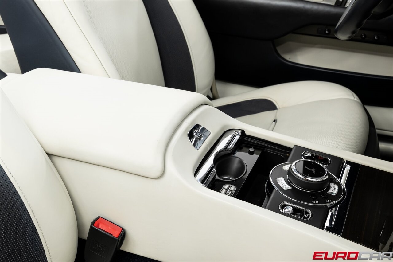 2019 Rolls-Royce Dawn *FACTORY TWO-TONE * IMMACULATE CONDITION*   - Photo 31 - Costa Mesa, CA 92626
