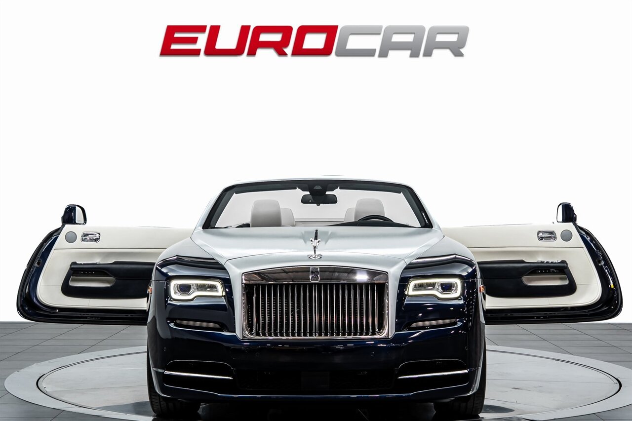 2019 Rolls-Royce Dawn *FACTORY TWO-TONE * IMMACULATE CONDITION*   - Photo 11 - Costa Mesa, CA 92626