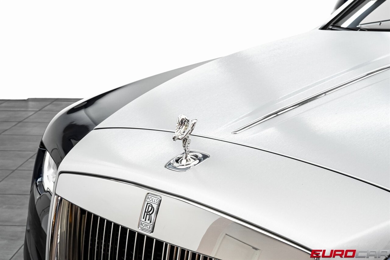 2019 Rolls-Royce Dawn *FACTORY TWO-TONE * IMMACULATE CONDITION*   - Photo 12 - Costa Mesa, CA 92626