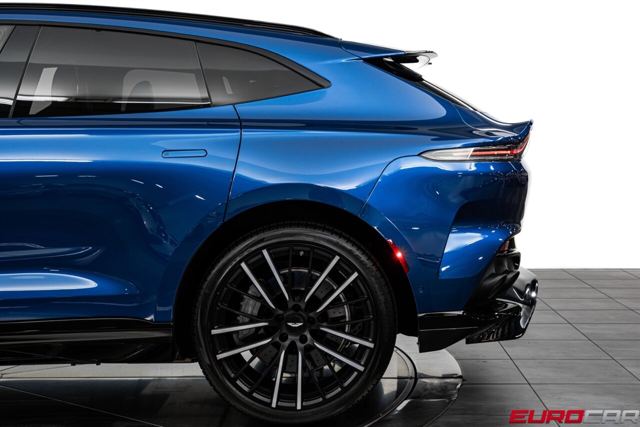 2023 Aston Martin DBX 707 *HUGE CARBON OPTIONS * 23 " FORGED WHEELS* - Photo 18 - Costa Mesa, CA 92626