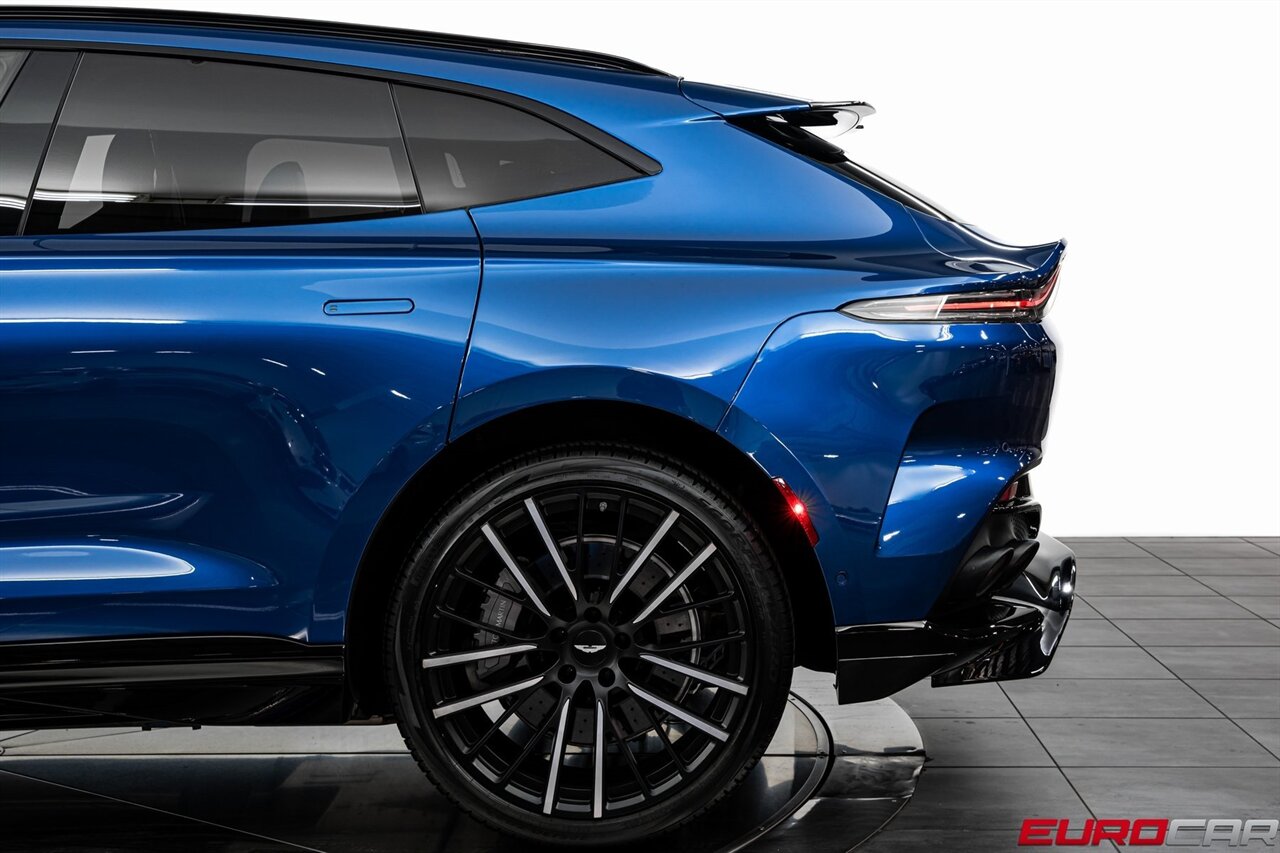 2023 Aston Martin DBX 707 *HUGE CARBON OPTIONS * 23 " FORGED WHEELS* - Photo 18 - Costa Mesa, CA 92626