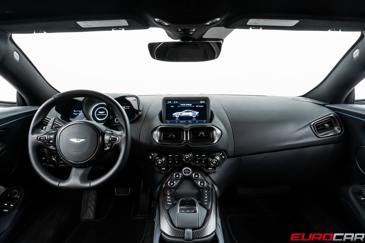 2022 Aston Martin Vantage  *TWO-TONE INTERIOR * CARBON INTERIOR * ONLY 2,200 PAMPERED MILES* - Photo 24 - Costa Mesa, CA 92626