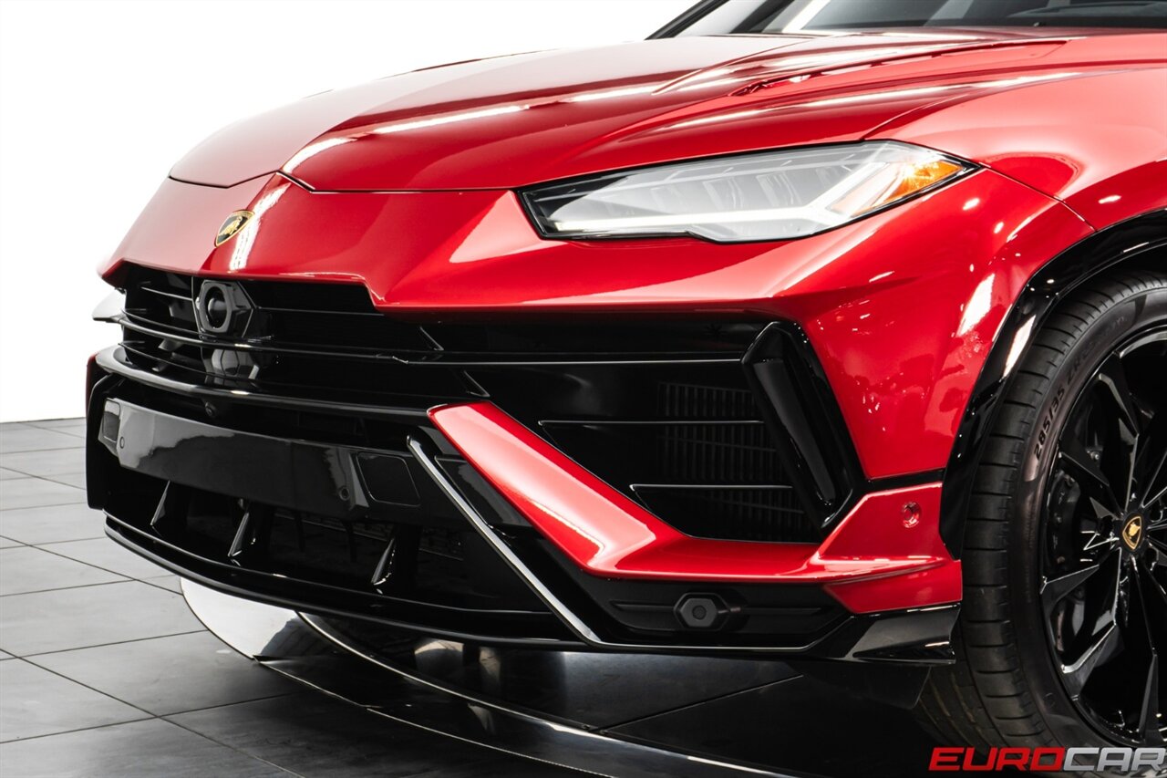 2023 Lamborghini Urus S  *MASSIVE MSRP $300,700 * SPECIAL FACTORY PAINT * CARBON FIBER INTERIOR* - Photo 12 - Costa Mesa, CA 92626