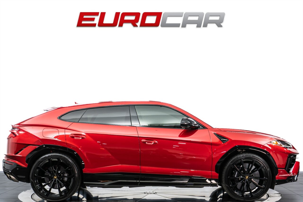 2023 Lamborghini Urus S  *MASSIVE MSRP $300,700 * SPECIAL FACTORY PAINT * CARBON FIBER INTERIOR* - Photo 6 - Costa Mesa, CA 92626