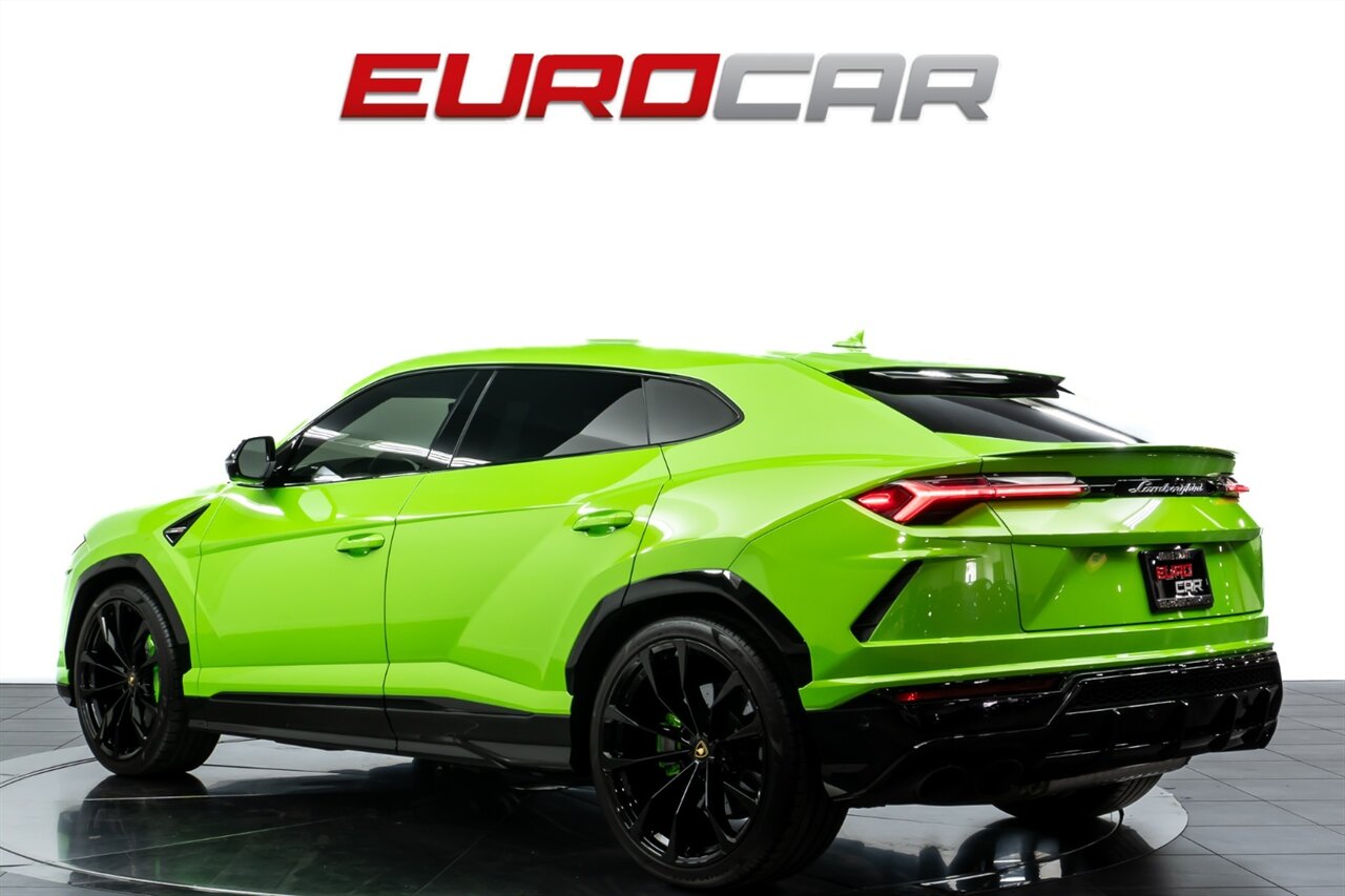 2021 Lamborghini Urus  *CARBON FIBER INTERIOR * MASSAGE SEATS* - Photo 3 - Costa Mesa, CA 92626