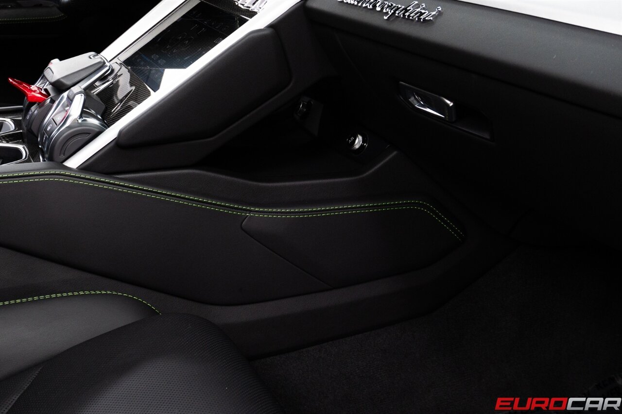 2021 Lamborghini Urus  *CARBON FIBER INTERIOR * MASSAGE SEATS* - Photo 45 - Costa Mesa, CA 92626