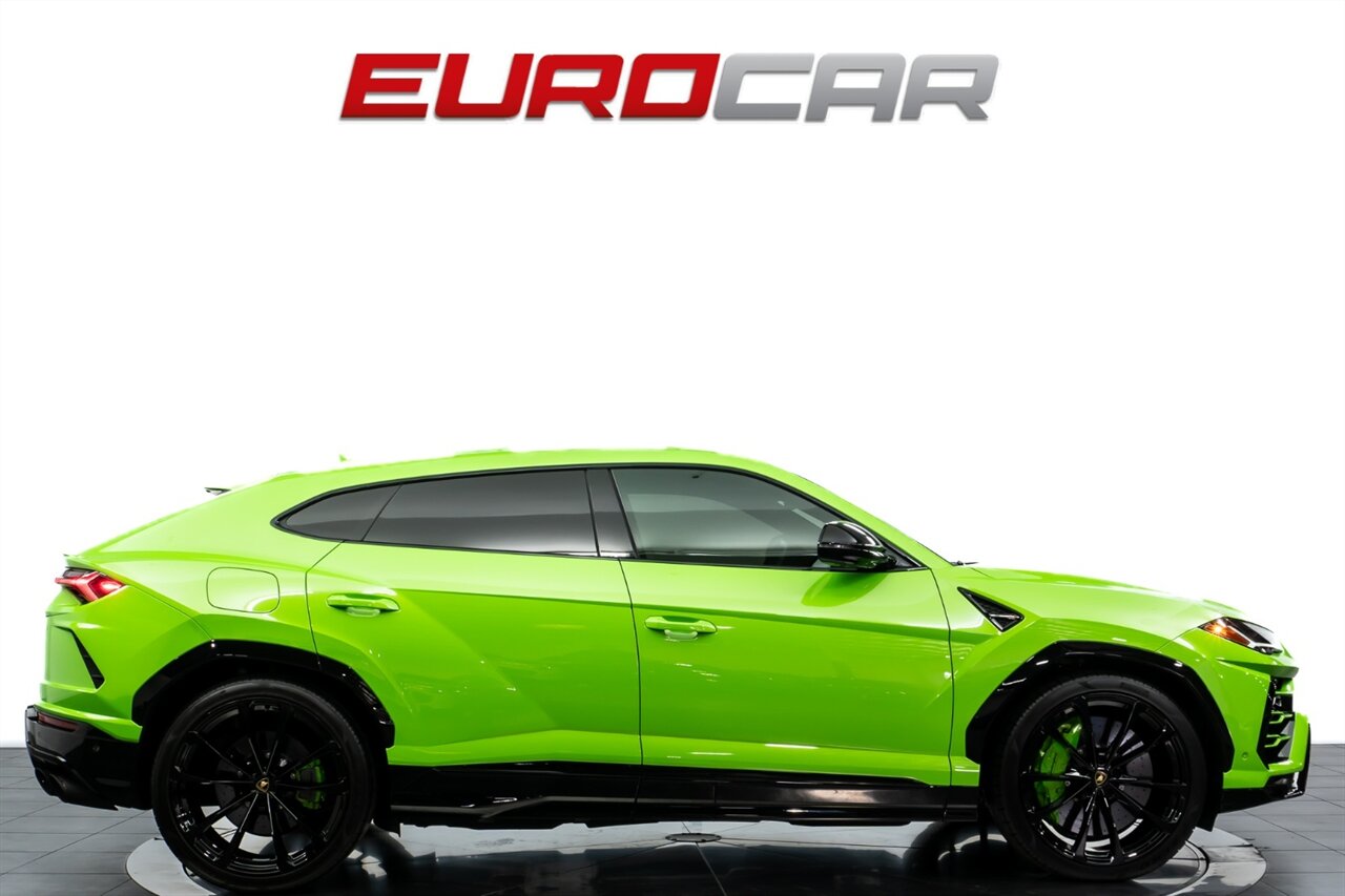 2021 Lamborghini Urus  *CARBON FIBER INTERIOR * MASSAGE SEATS* - Photo 6 - Costa Mesa, CA 92626