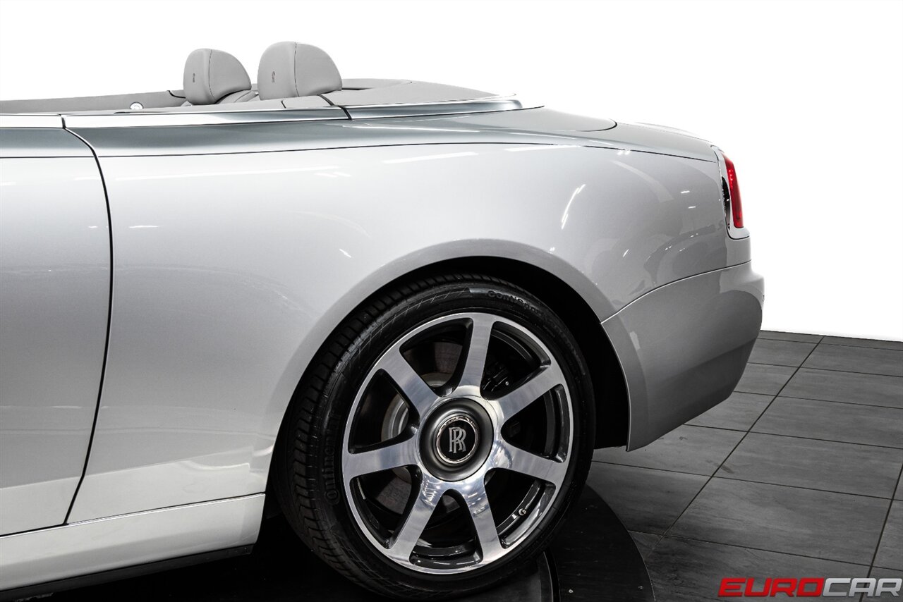 2021 Rolls-Royce Dawn *BESPOKE 1 OF 1 * FACTORY TWO-TONE * $447,600 MSRP* - Photo 17 - Costa Mesa, CA 92626