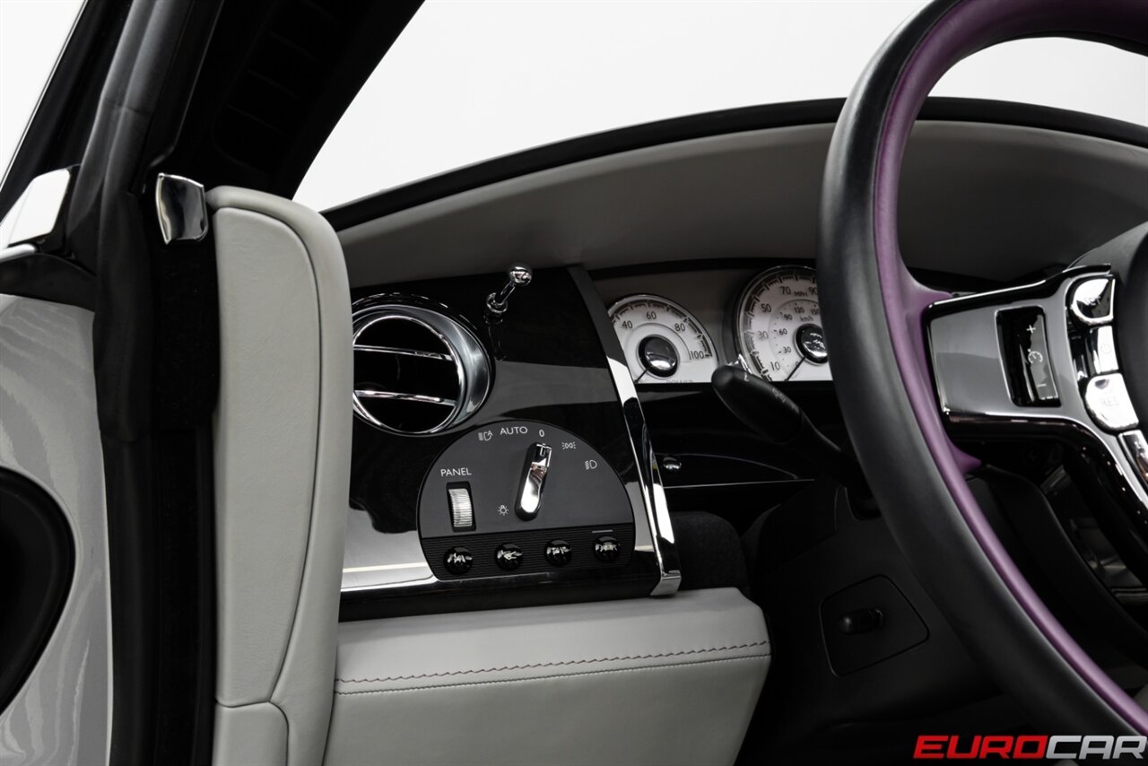 2021 Rolls-Royce Dawn *BESPOKE 1 OF 1 * FACTORY TWO-TONE * $447,600 MSRP* - Photo 26 - Costa Mesa, CA 92626