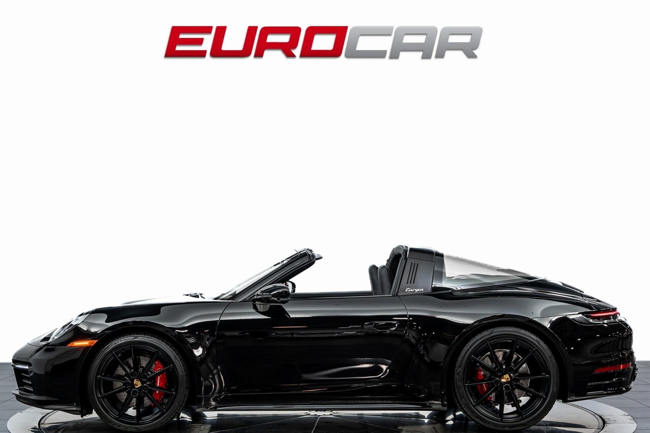 2024 Porsche 911 Targa 4S  *FRONT AXLE LIFT * SPORT EXHAUST SYSTEM* - Photo 2 - Costa Mesa, CA 92626