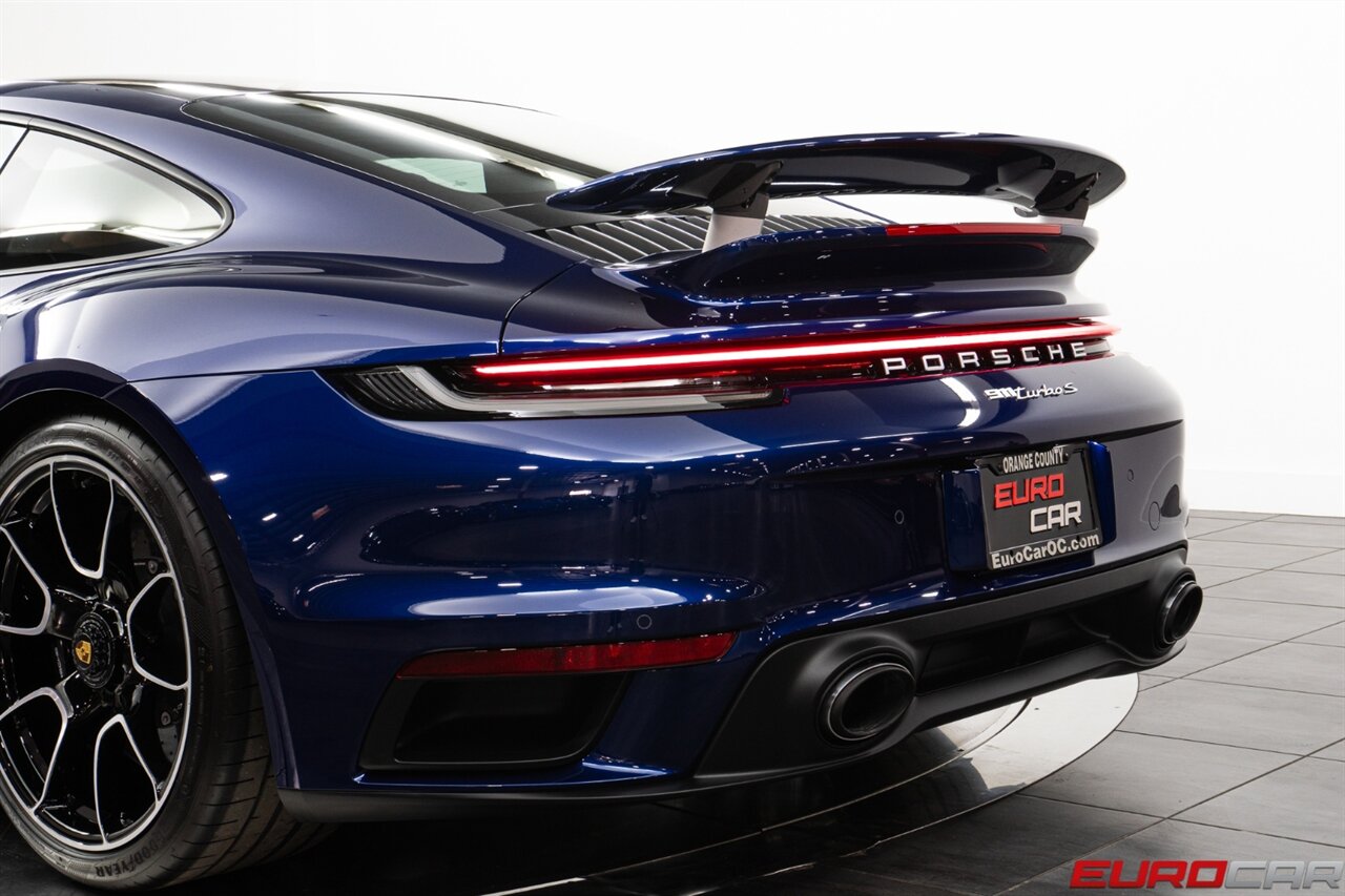 2024 Porsche 911 Turbo S  *HERITAGE DESIGN PACKAGE * SPORT EXHAUST * CARBON ROOF* - Photo 17 - Costa Mesa, CA 92626