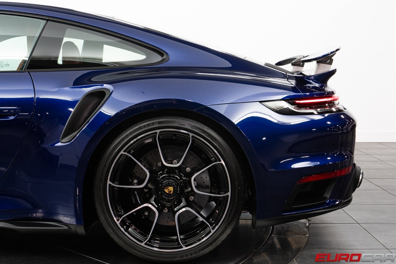 2024 Porsche 911 Turbo S  *HERITAGE DESIGN PACKAGE * SPORT EXHAUST * CARBON ROOF* - Photo 16 - Costa Mesa, CA 92626