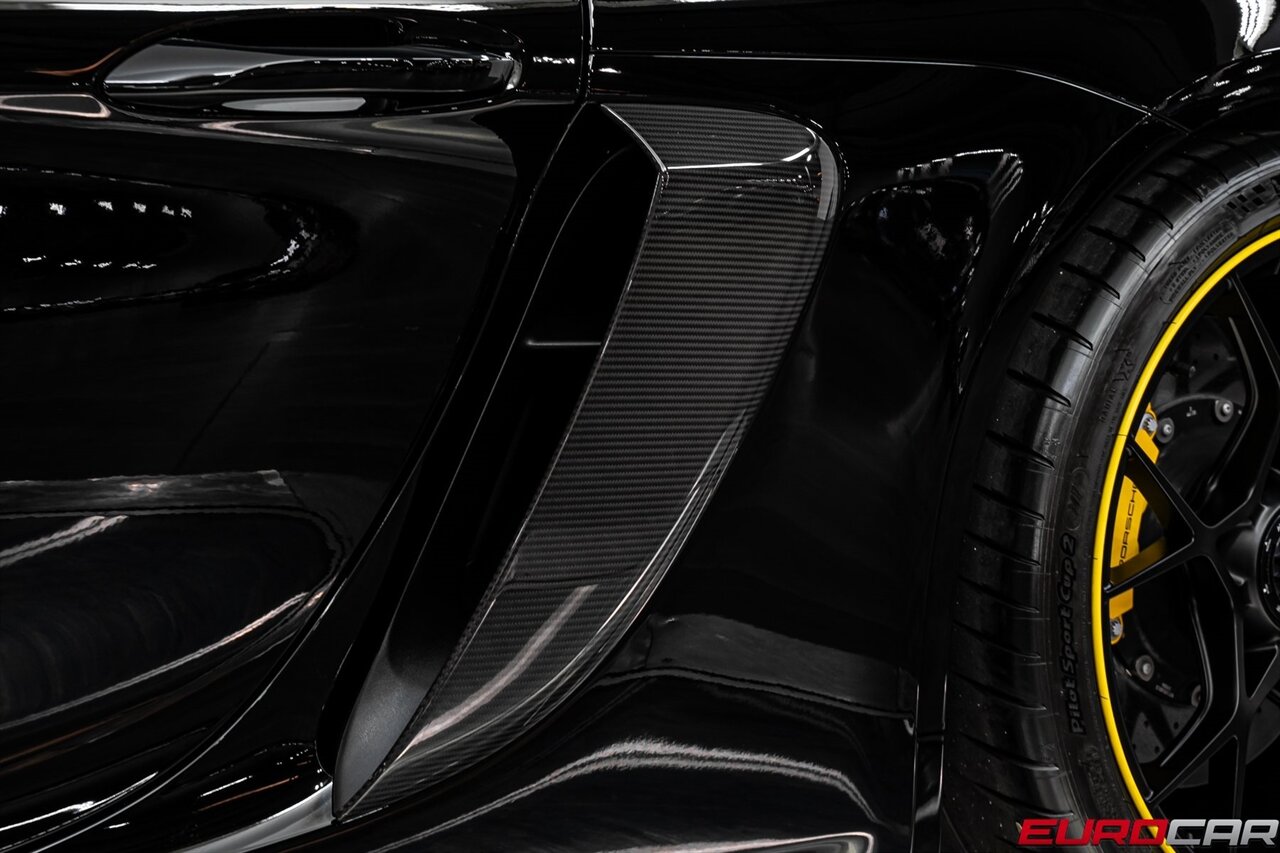 2024 Porsche 718 Cayman GT4 RS *WEISSACH PACKAGE * FRONT AXLE LIFT*   - Photo 18 - Costa Mesa, CA 92626