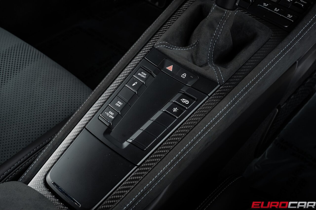 2024 Porsche 718 Cayman GT4 RS *WEISSACH PACKAGE * FRONT AXLE LIFT*   - Photo 38 - Costa Mesa, CA 92626