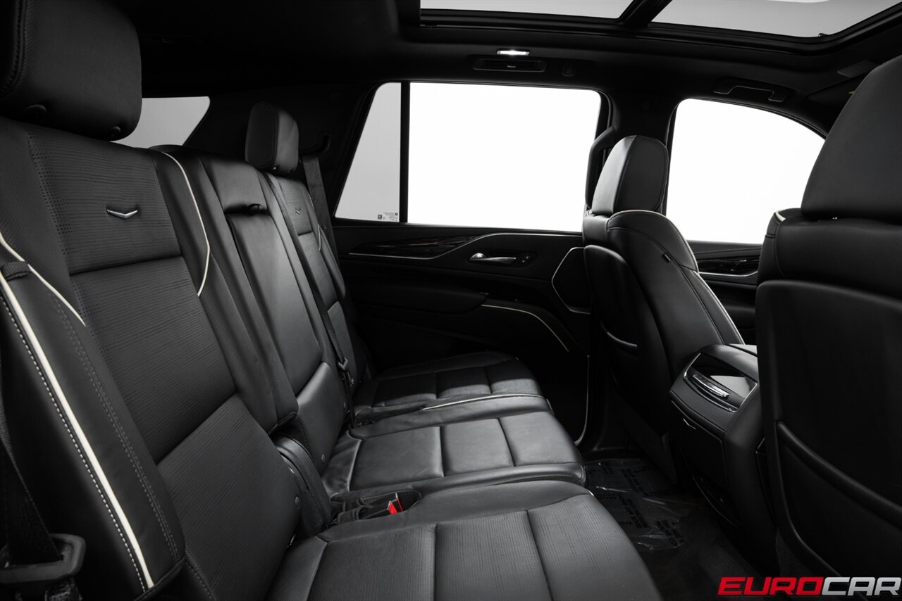 2022 Cadillac Escalade Sport *8 SEAT CONFIGURATION * IMMACULATE CONDITION* - Photo 36 - Costa Mesa, CA 92626