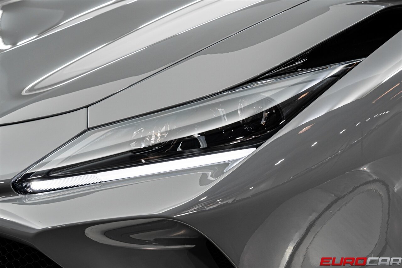 2022 Ferrari F8 Tributo *1 of 1 CUSTOM ORDERED * ONLY 600 MILES * $410K MSRP* - Photo 12 - Costa Mesa, CA 92626