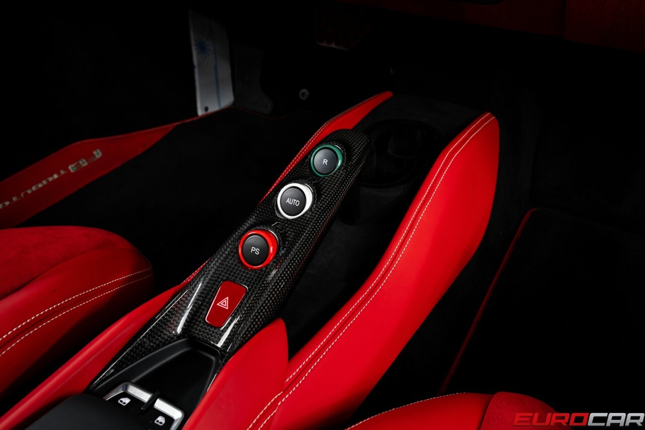 2022 Ferrari F8 Tributo *1 of 1 CUSTOM ORDERED * ONLY 600 MILES * $410K MSRP* - Photo 35 - Costa Mesa, CA 92626