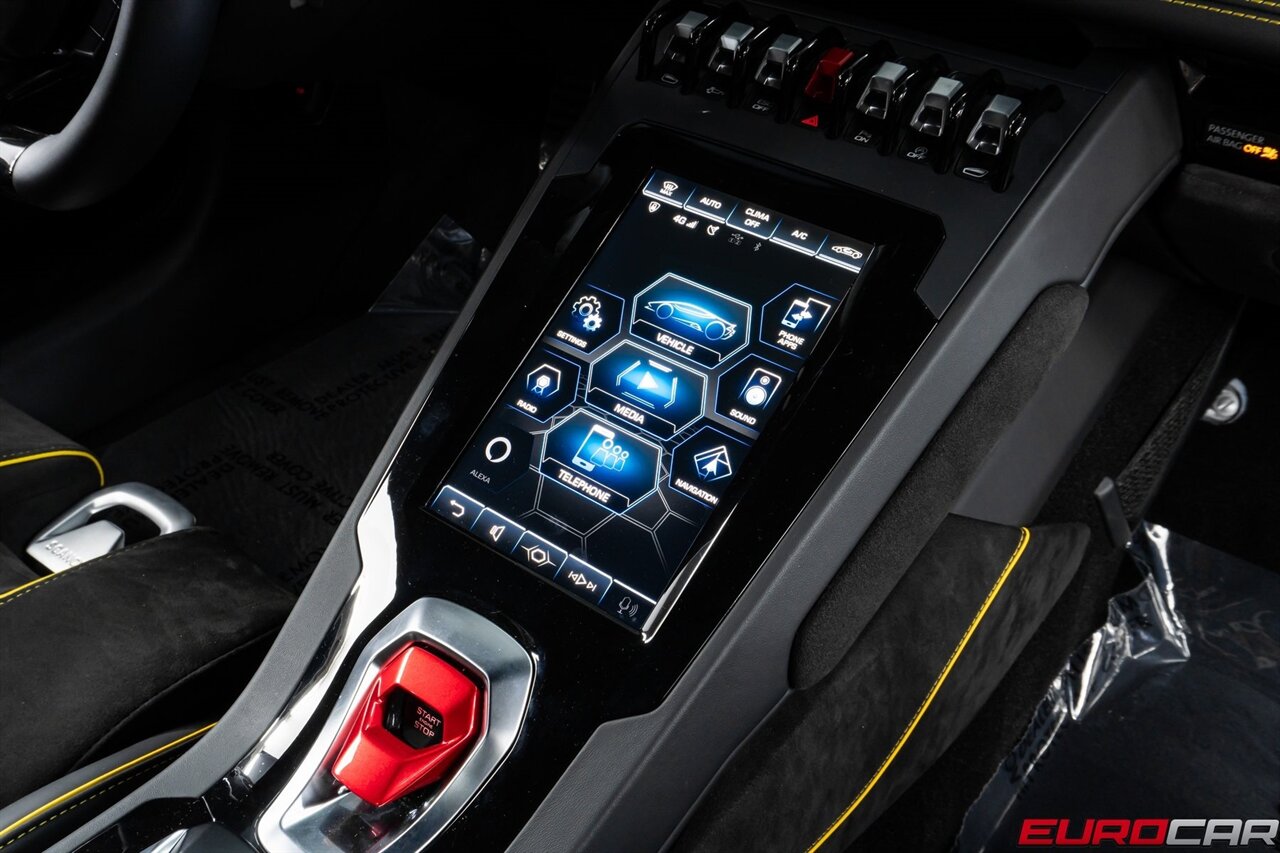 2022 Lamborghini Huracan EVO *CARBON FIBER SEATS * SUSPENSION LIFTER* - Photo 32 - Costa Mesa, CA 92626