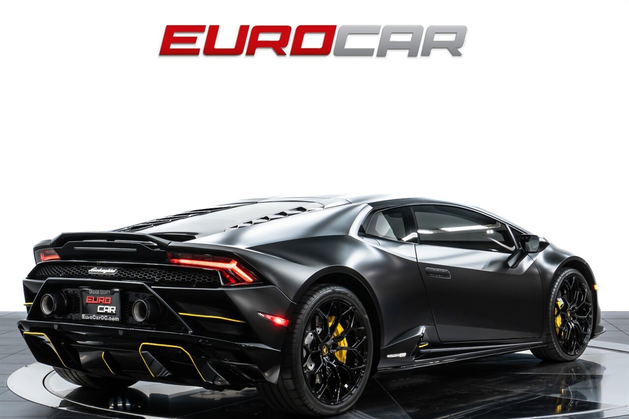2022 Lamborghini Huracan EVO *CARBON FIBER SEATS * SUSPENSION LIFTER* - Photo 5 - Costa Mesa, CA 92626