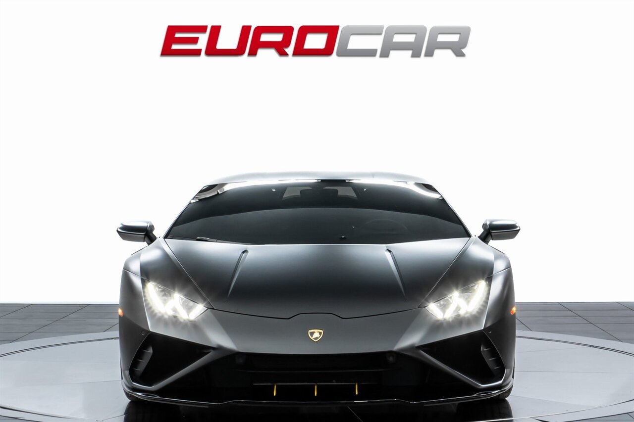 2022 Lamborghini Huracan EVO *CARBON FIBER SEATS * SUSPENSION LIFTER* - Photo 8 - Costa Mesa, CA 92626