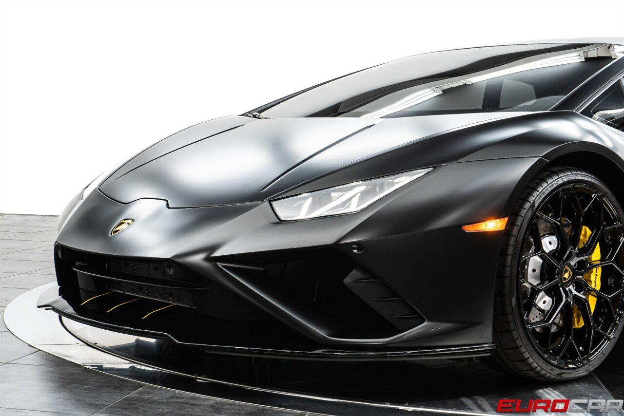 2022 Lamborghini Huracan EVO *CARBON FIBER SEATS * SUSPENSION LIFTER* - Photo 13 - Costa Mesa, CA 92626