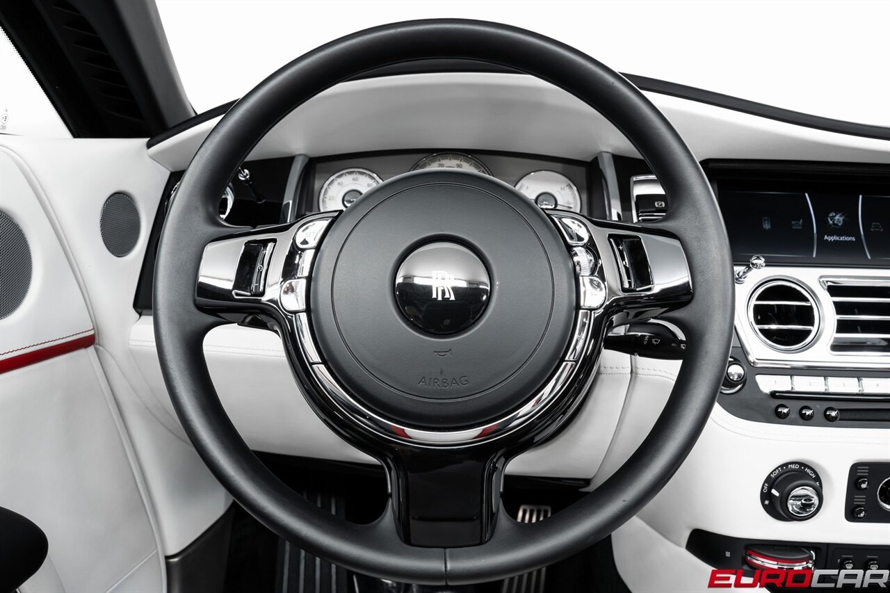 2019 Rolls-Royce Dawn  *TRI-COLOR BESPOKE INTERIOR * 21 " FORGED WHEELS * IMMACULATE CONDITION* - Photo 26 - Costa Mesa, CA 92626