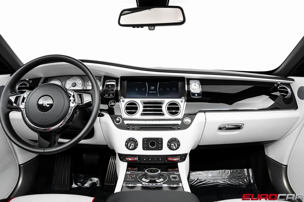 2019 Rolls-Royce Dawn  *TRI-COLOR BESPOKE INTERIOR * 21 " FORGED WHEELS * IMMACULATE CONDITION* - Photo 23 - Costa Mesa, CA 92626
