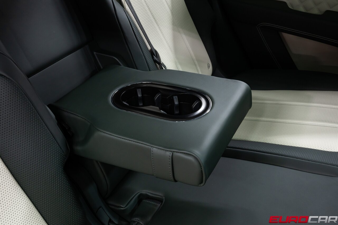 2022 Bentley Bentayga V8 *TOURING SPEC * COMFORT SPEC * FRONT PPF* - Photo 38 - Costa Mesa, CA 92626