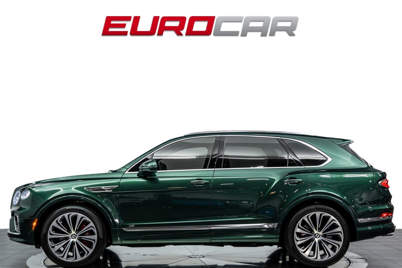2022 Bentley Bentayga V8 *TOURING SPEC * COMFORT SPEC * FRONT PPF* - Photo 2 - Costa Mesa, CA 92626