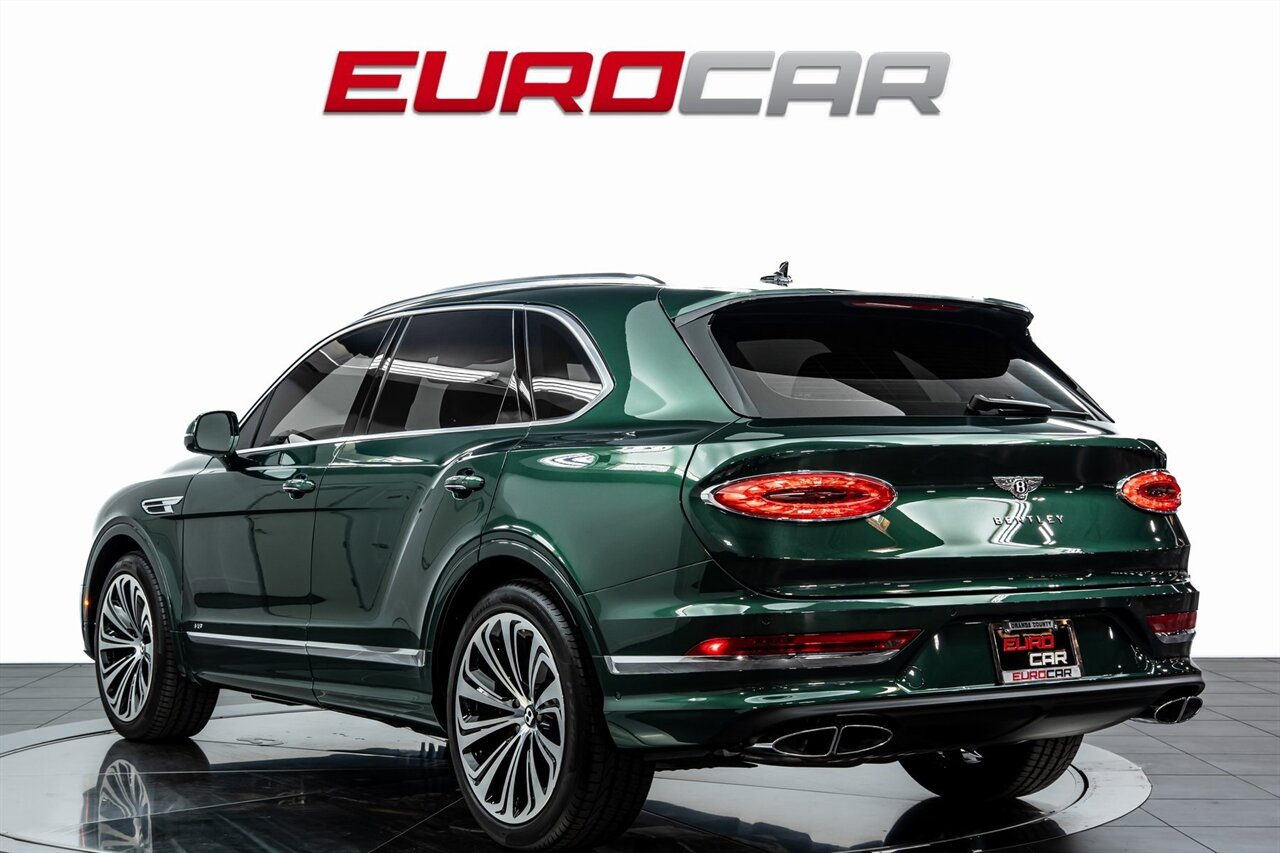 2022 Bentley Bentayga V8  *TOURING SPEC * COMFORT SPEC * FRONT PPF* - Photo 3 - Costa Mesa, CA 92626