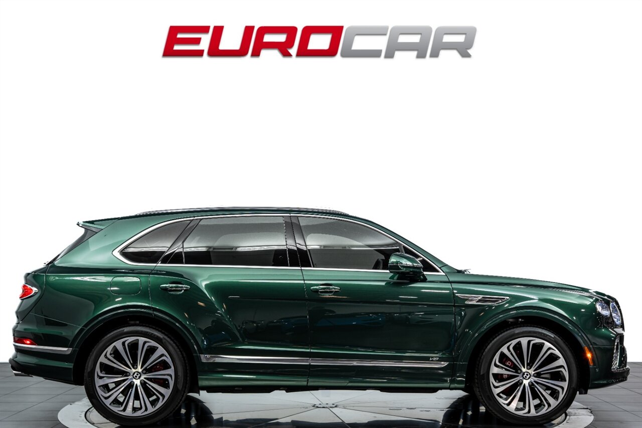 2022 Bentley Bentayga V8 *TOURING SPEC * COMFORT SPEC * FRONT PPF* - Photo 6 - Costa Mesa, CA 92626