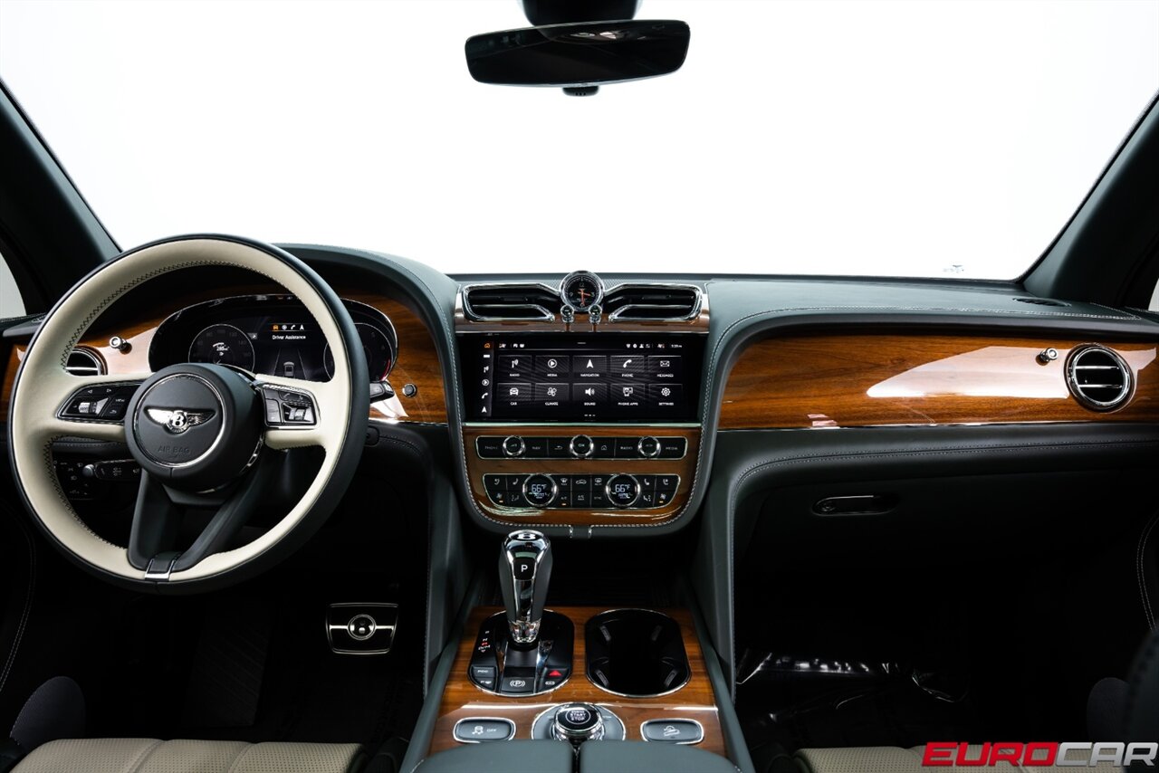 2022 Bentley Bentayga V8 *TOURING SPEC * COMFORT SPEC * FRONT PPF* - Photo 23 - Costa Mesa, CA 92626