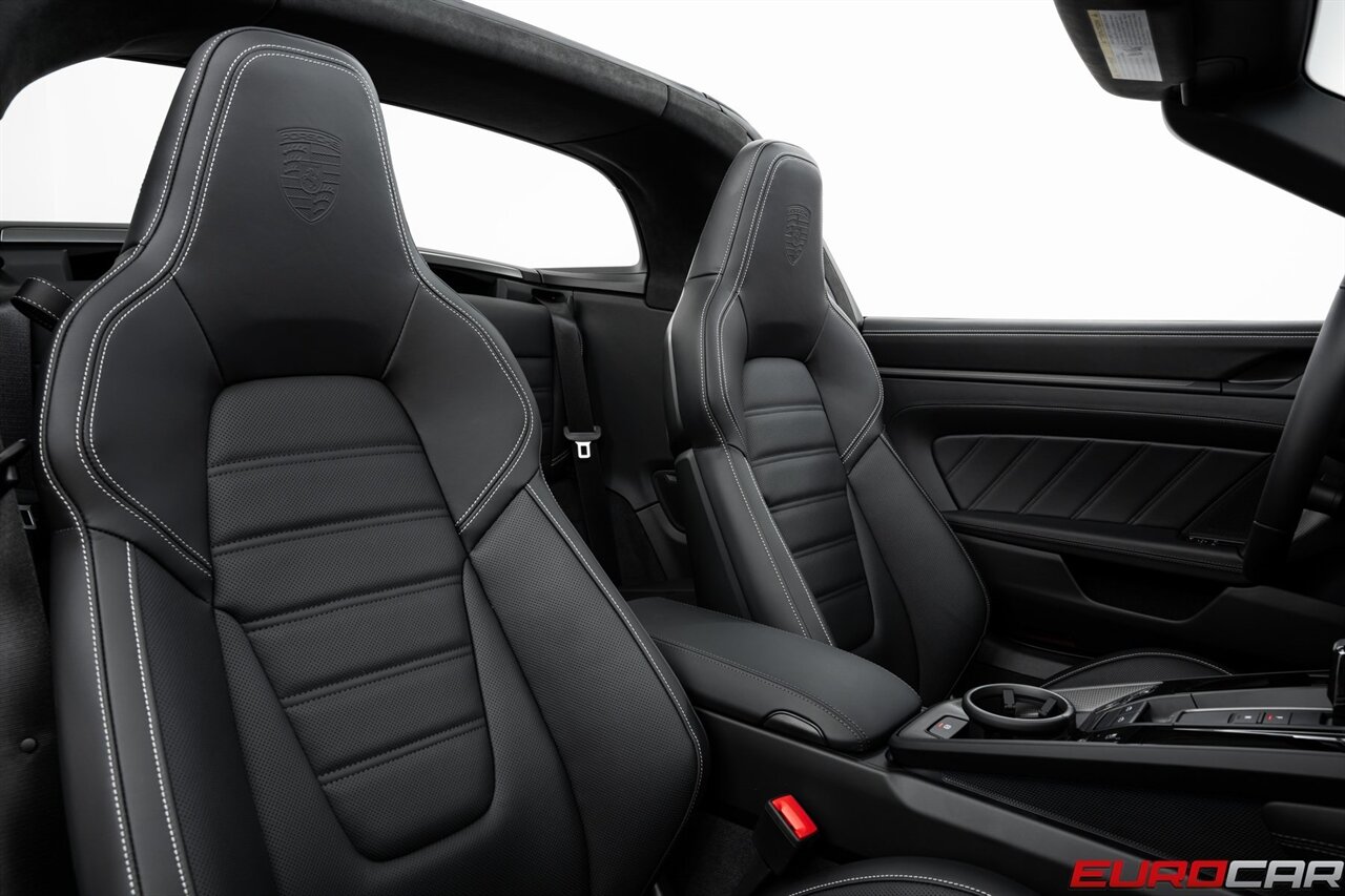 2025 Porsche 911 Targa 4 GTS *PREMIUM PACKAGE * FRONT AXLE LIFT*  *PREMIUM PACKAGE * FRONT AXLE LIFT* - Photo 37 - Costa Mesa, CA 92626