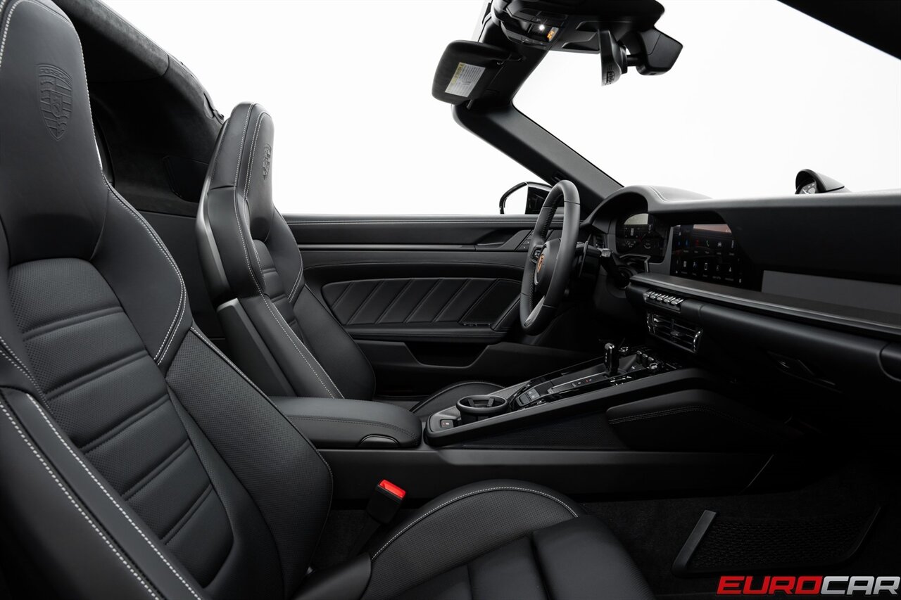 2025 Porsche 911 Targa 4 GTS *PREMIUM PACKAGE * FRONT AXLE LIFT*  *PREMIUM PACKAGE * FRONT AXLE LIFT* - Photo 36 - Costa Mesa, CA 92626