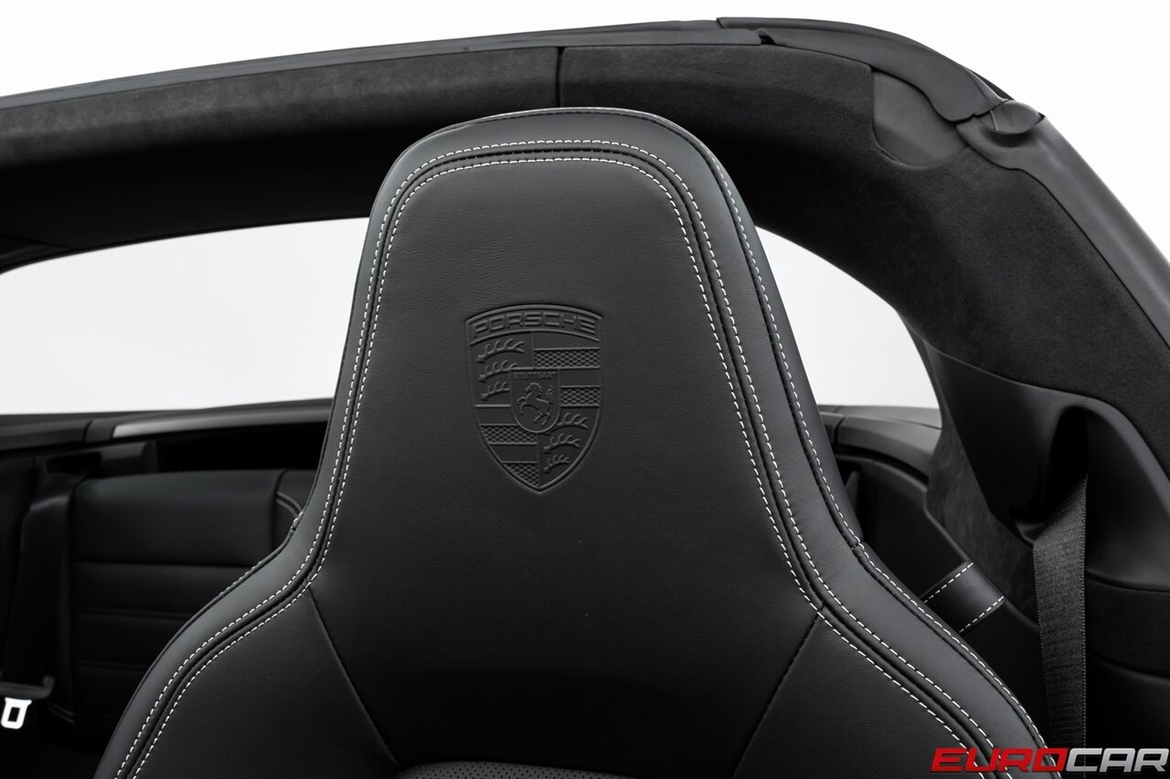 2025 Porsche 911 Targa 4 GTS *PREMIUM PACKAGE * FRONT AXLE LIFT*  *PREMIUM PACKAGE * FRONT AXLE LIFT* - Photo 40 - Costa Mesa, CA 92626