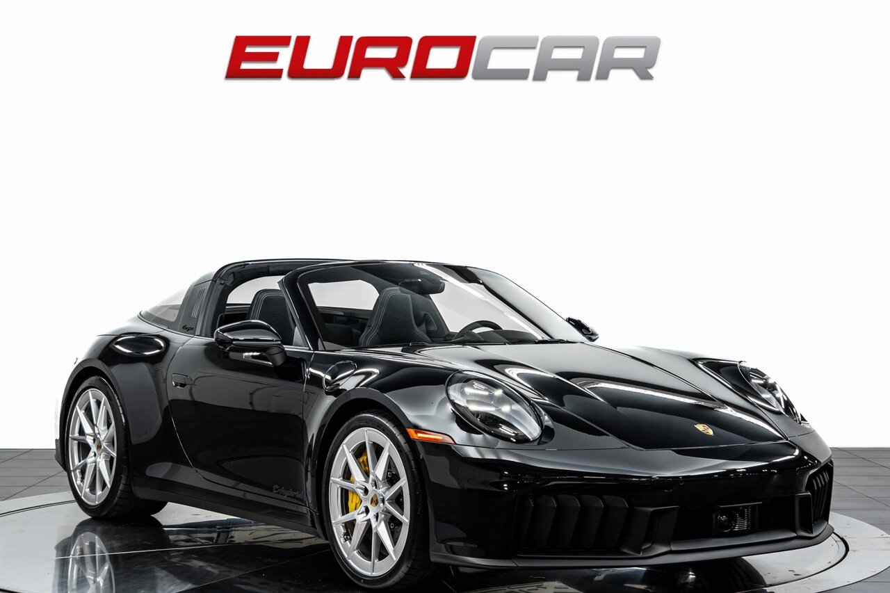 2025 Porsche 911 Targa 4 GTS *PREMIUM PACKAGE * FRONT AXLE LIFT*  *PREMIUM PACKAGE * FRONT AXLE LIFT* - Photo 9 - Costa Mesa, CA 92626