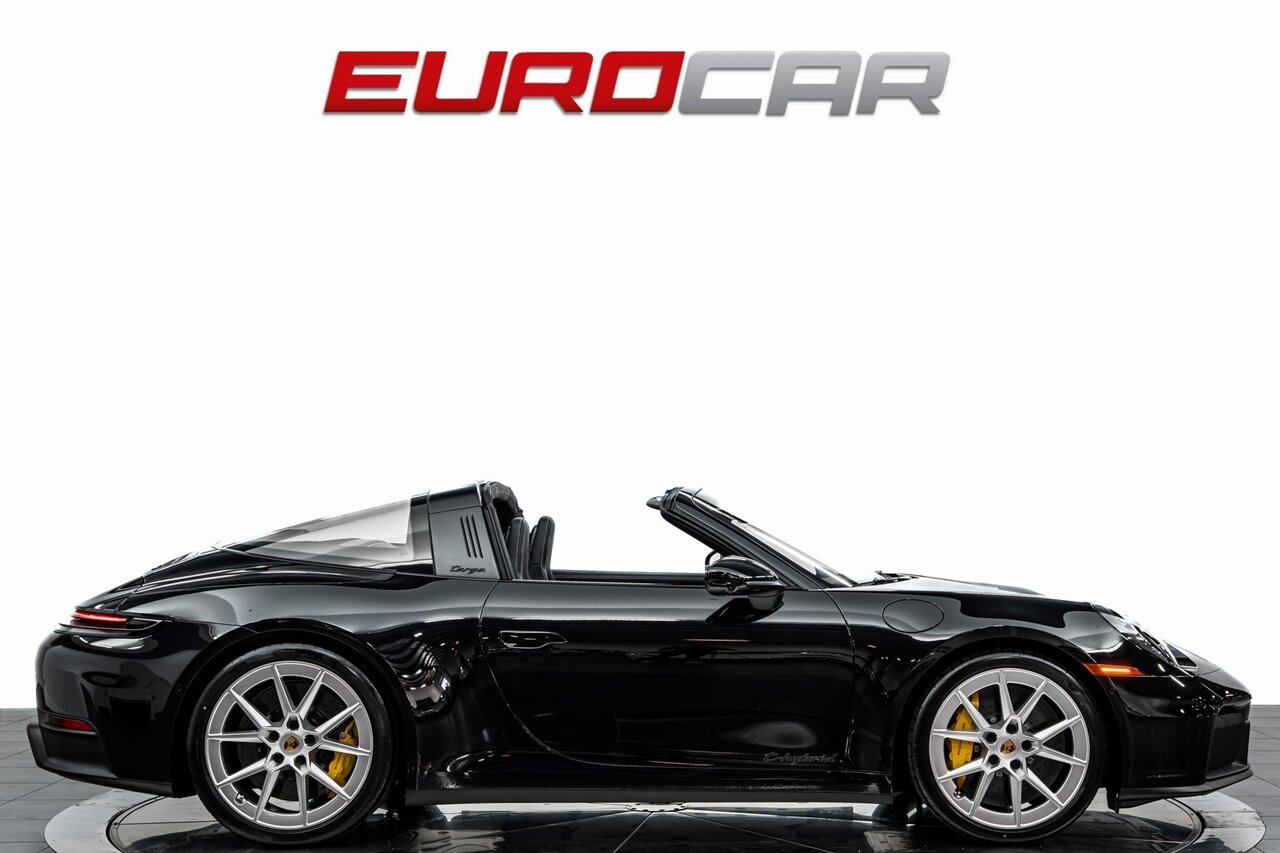 2025 Porsche 911 Targa 4 GTS *PREMIUM PACKAGE * FRONT AXLE LIFT*  *PREMIUM PACKAGE * FRONT AXLE LIFT* - Photo 7 - Costa Mesa, CA 92626
