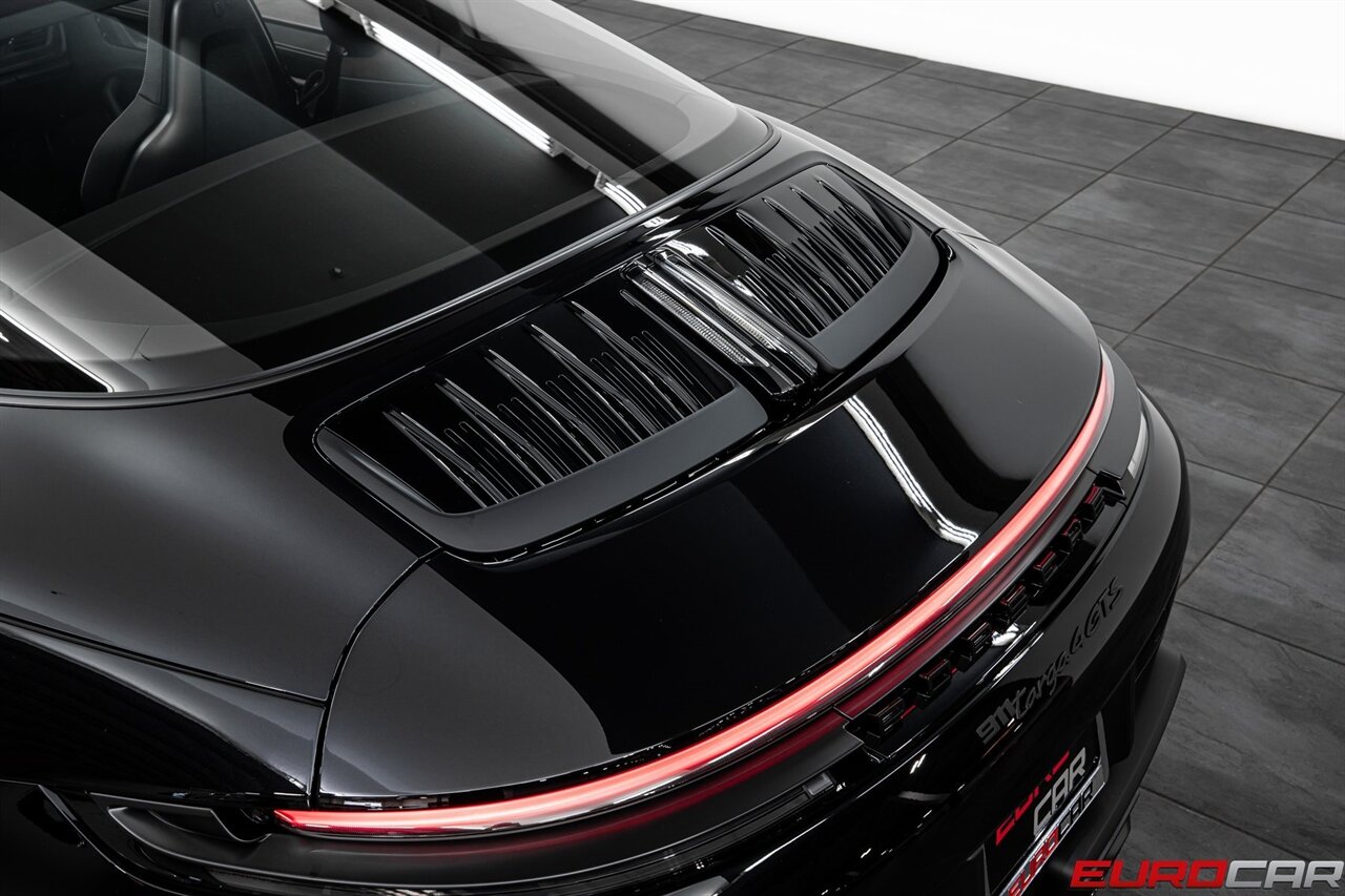 2025 Porsche 911 Targa 4 GTS *PREMIUM PACKAGE * FRONT AXLE LIFT*  *PREMIUM PACKAGE * FRONT AXLE LIFT* - Photo 20 - Costa Mesa, CA 92626