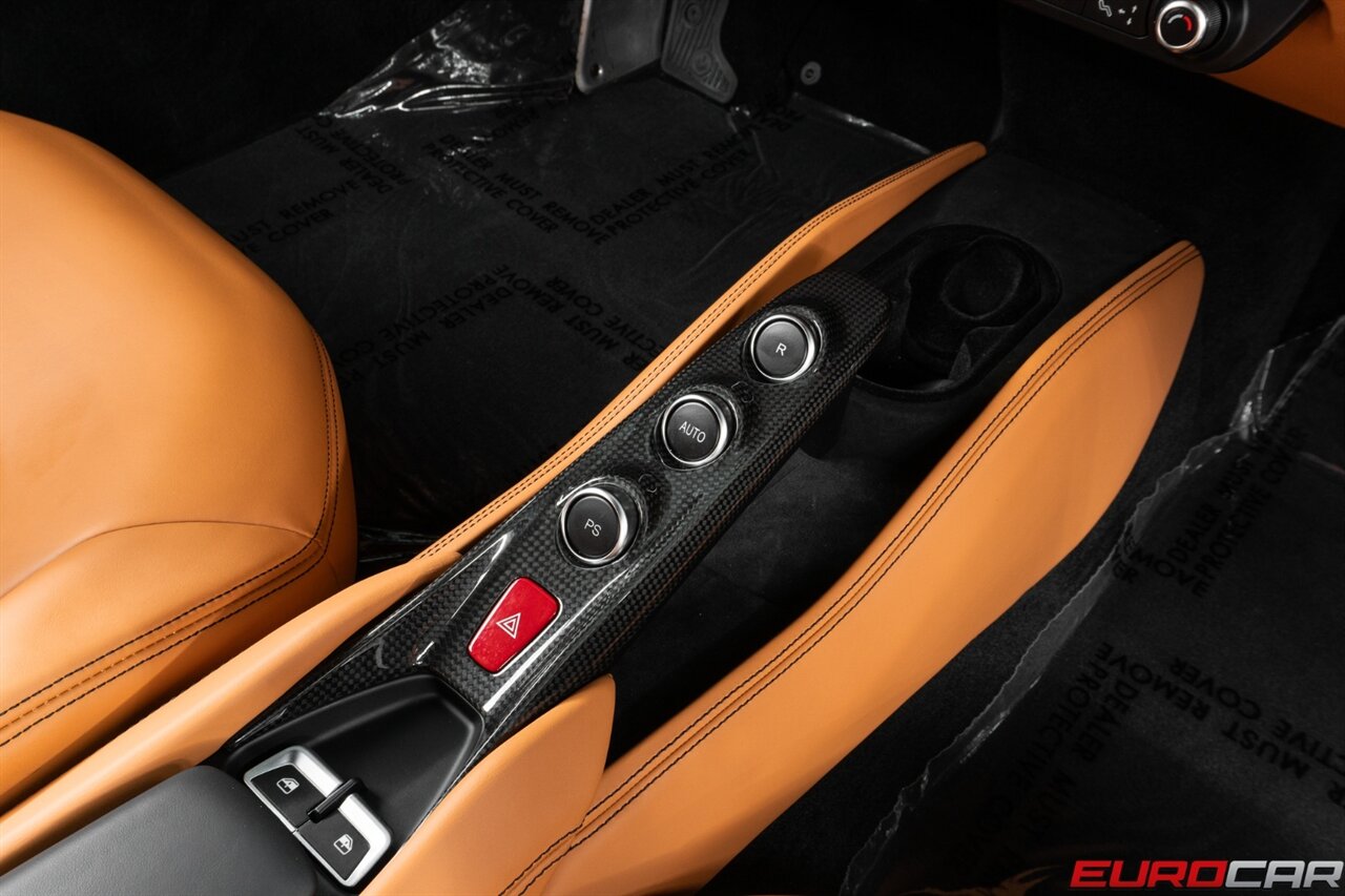 2020 Ferrari F8 Tributo  *CARBON FIBER INTERIOR * SUSPENSION LIFTER* - Photo 39 - Costa Mesa, CA 92626